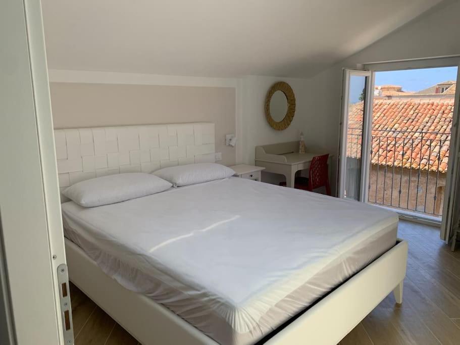 Boutique Apartment - Tropea Esterno foto